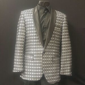 MEN'S MANZINI SILVER-BLACK-WHITE SQUARES COAT.